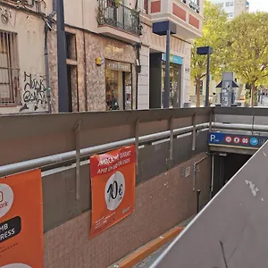 Dos Dobles En Apartamento Confortable , L'Hospitalet de Llobregat España